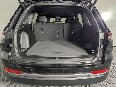 New 2026 Jeep Grand Cherokee Altitude RWD image 28