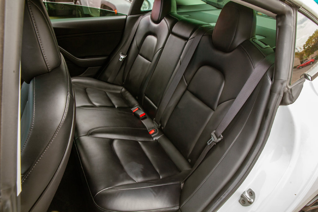 Used 2019 Tesla Model 3 Long Range RWD image 11