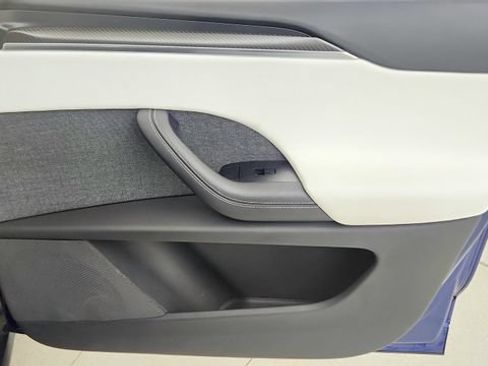 Used 2022 Tesla Model X Plaid AWD/4WD image 36