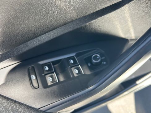Used 2022 Volkswagen Jetta Sport FWD image 13