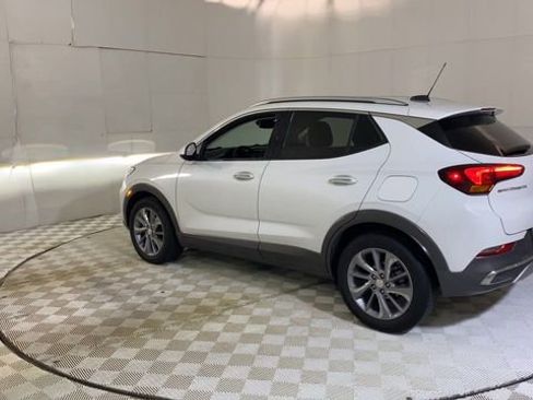 Used 2023 Buick Encore GX Essence w/ Experience Buick Package FWD image 6