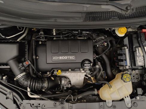 Used 2019 Chevrolet Sonic LT FWD image 30