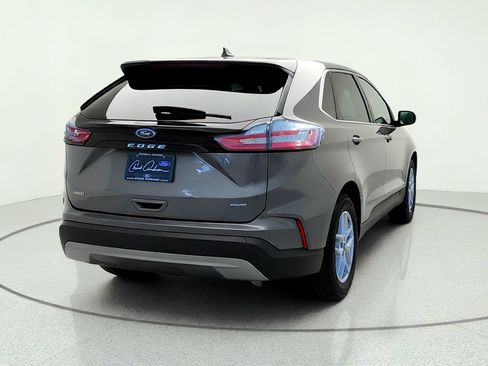 Used 2024 Ford Edge SEL AWD/4WD image 7