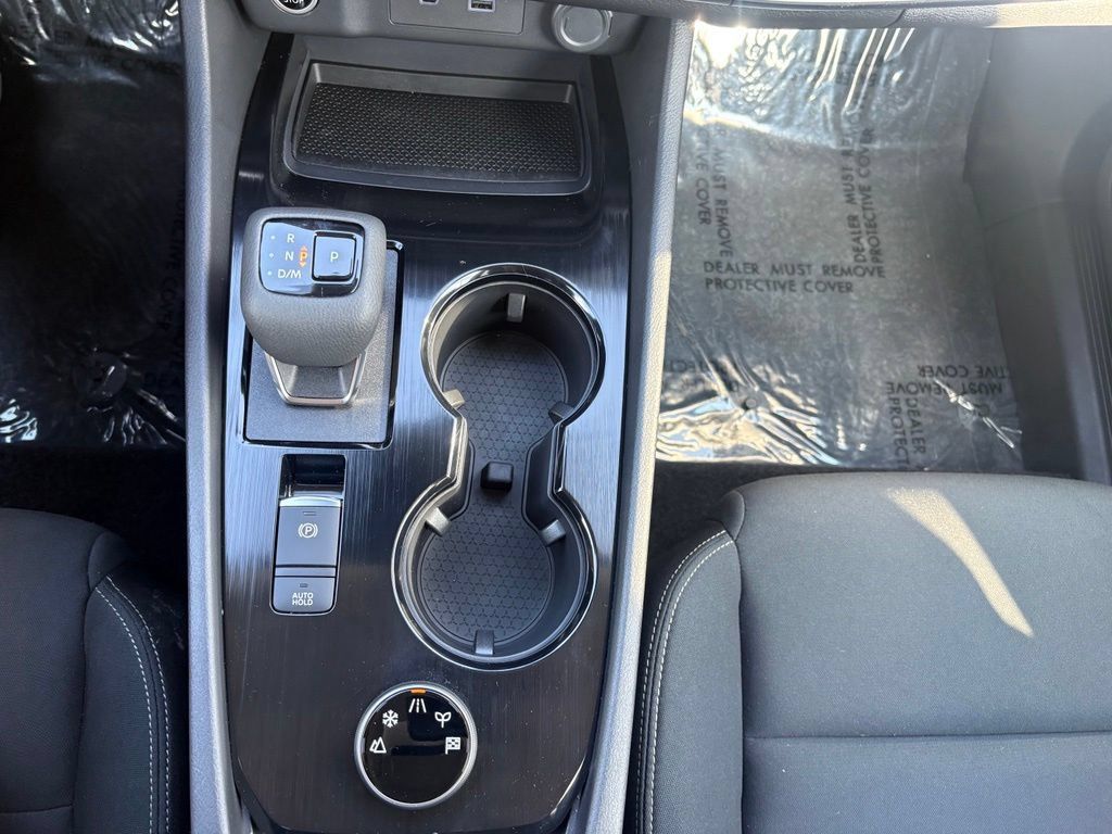 Used 2023 Nissan Rogue S AWD/4WD image 37