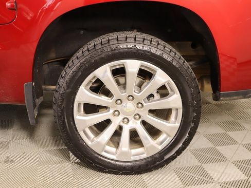 Used 2022 Chevrolet Silverado 1500 High Country w/ Technology Package image 19