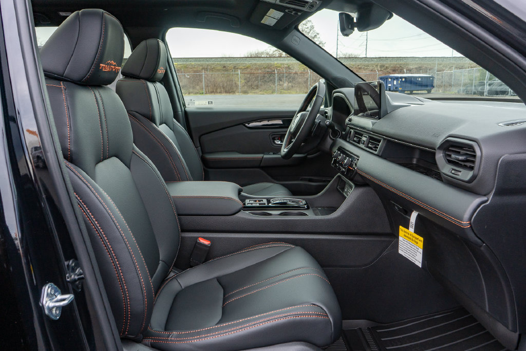 New 2026 Honda Pilot TrailSport image 17