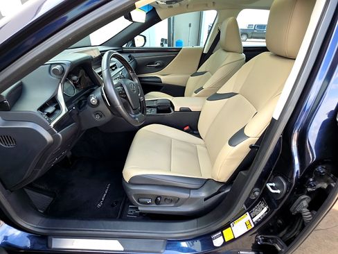 Used 2021 Lexus ES 350 w/ Premium Package image 8