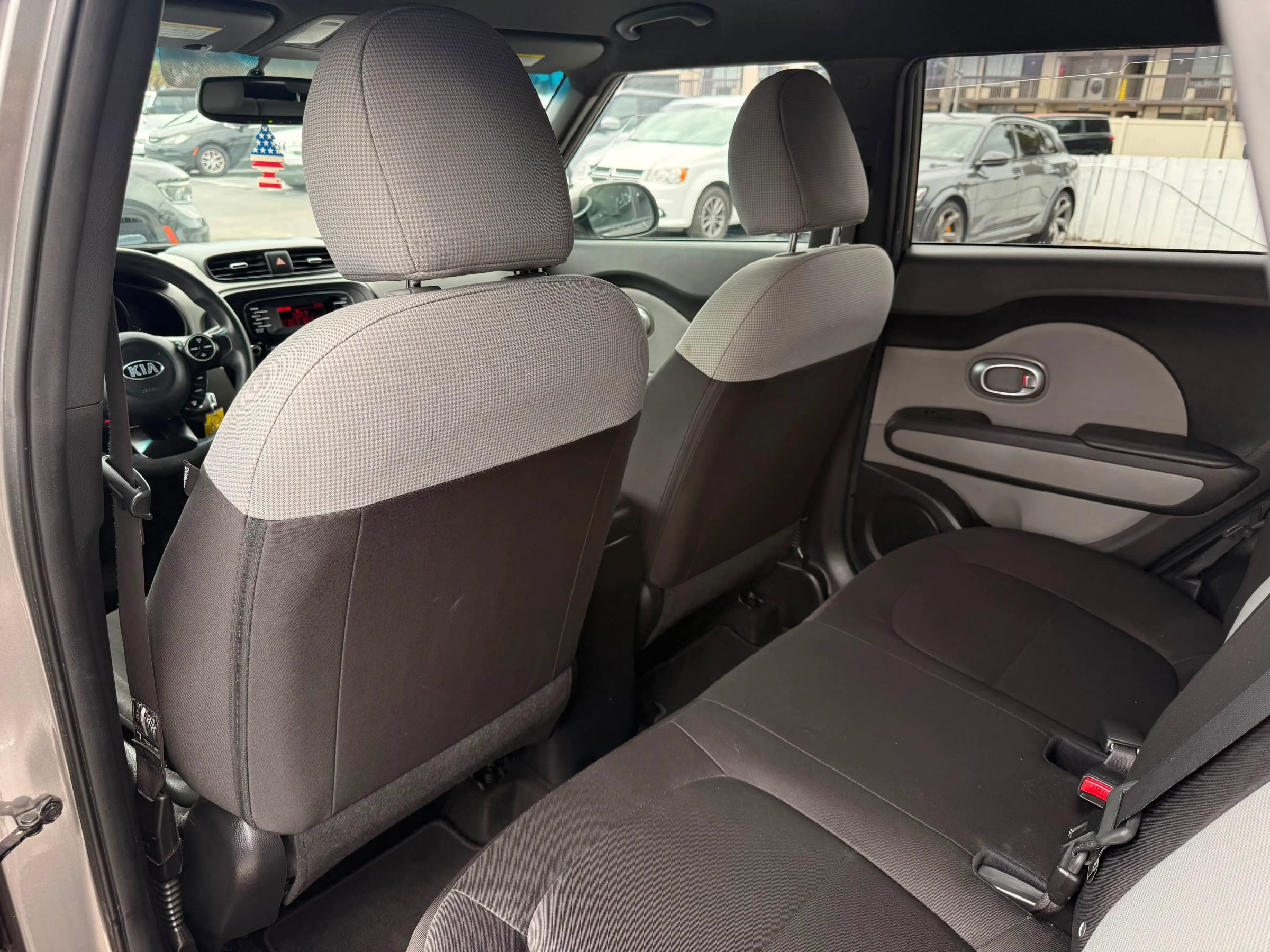 Used 2015 Kia Soul FWD image 20