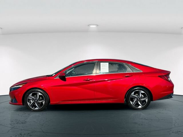 Used 2023 Hyundai Elantra Limited FWD image 3