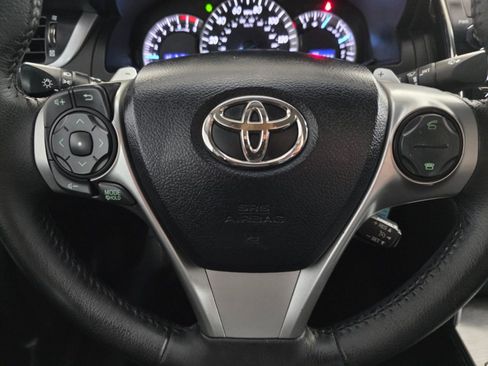 Used 2012 Toyota Camry SE FWD image 27