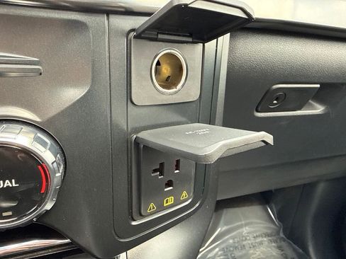 Certified 2025 Ford F150 Raptor AWD/4WD image 34