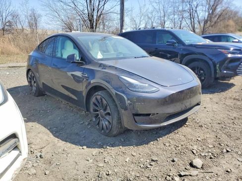 Used 2025 Tesla Model Y Performance image 1