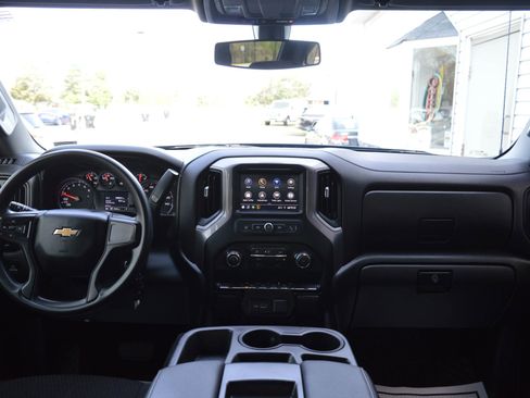 Used 2021 Chevrolet Silverado 1500 Custom image 30