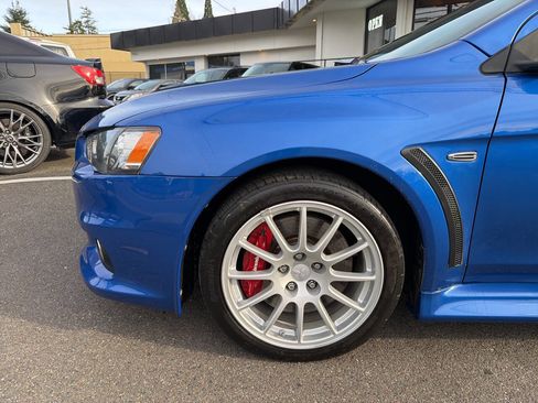 Used 2015 Mitsubishi Lancer Evolution GSR image 2