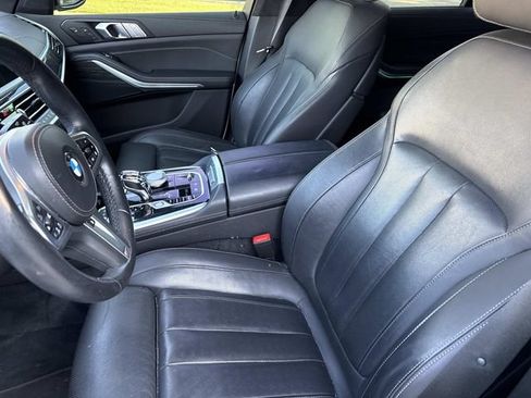 Used 2022 BMW X7 xDrive40i w/ M Sport Package AWD/4WD image 11