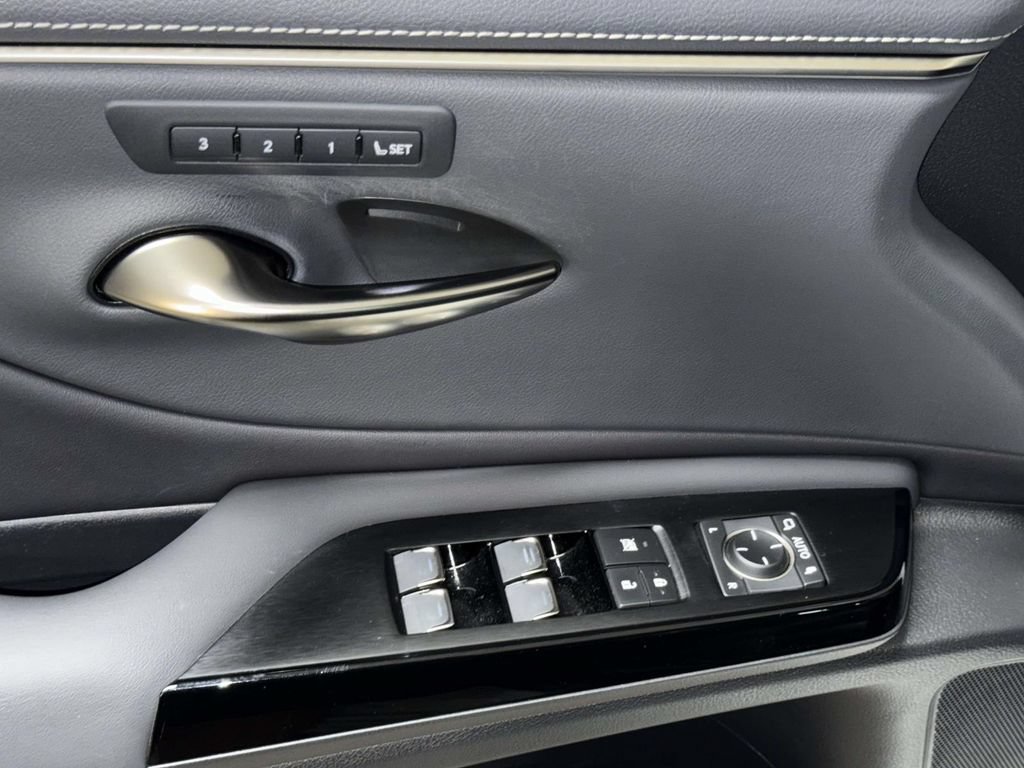 Used 2023 Lexus ES 350 w/ Premium Package FWD image 21