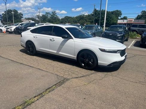 Used 2025 Honda Accord Sport image 23