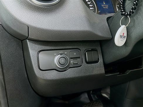 Used 2025 Mercedes-Benz Sprinter 2500 image 17