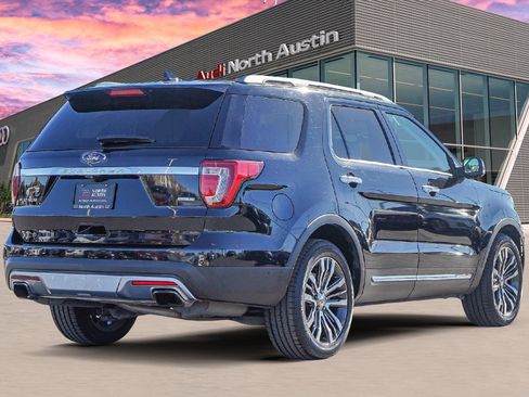 Used 2016 Ford Explorer Platinum image 4