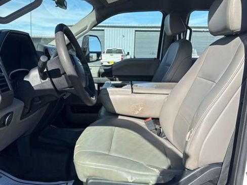 Used 2020 Ford F250 XL w/ Power Equipment Group image 9