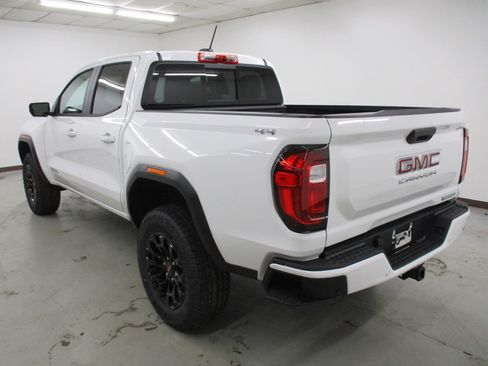 New 2026 GMC Canyon Elevation w/ Convenience Package image 7