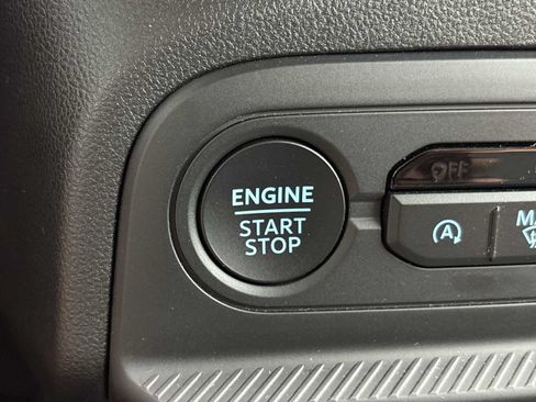 Used 2025 Ford Bronco Sport Free Wheeling w/ Convenience Package AWD/4WD image 16