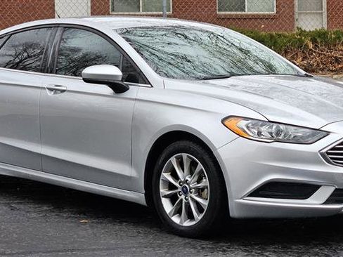 Used 2017 Ford Fusion S image 7