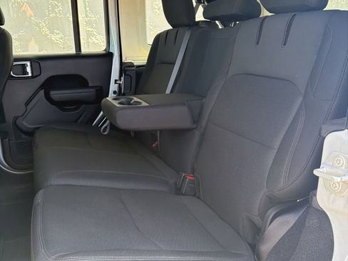 Used 2023 Jeep Wrangler Unlimited w/ Sun & Screen Package AWD/4WD image 28