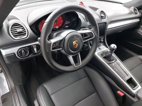 Certified 2025 Porsche 718 Cayman S image 4