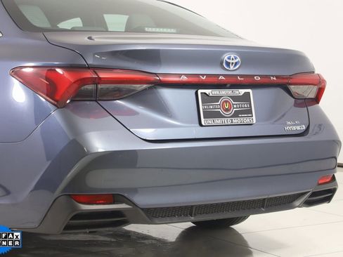 Used 2019 Toyota Avalon XLE image 20