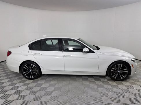 Used 2018 BMW 330i Sedan w/ Shadow Sport Edition image 4