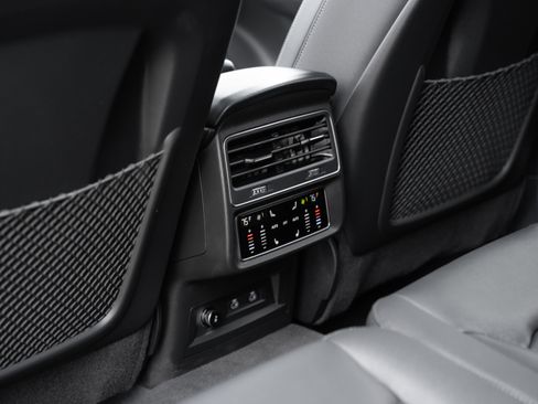 Certified 2025 Audi Q7 3.0T Premium Plus w/ Premium Plus Package image 28