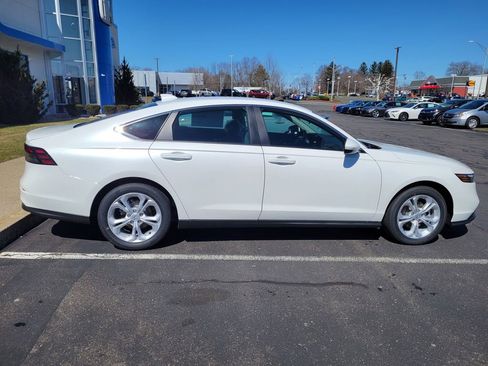 New 2026 Honda Accord LX image 2