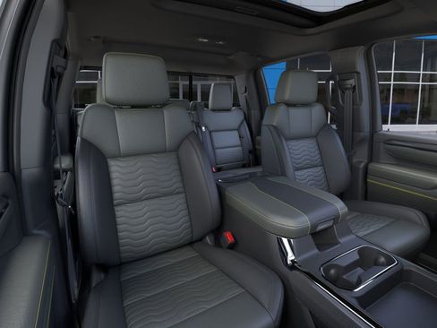 New 2026 Chevrolet Silverado 2500 ZR2 AWD/4WD image 16