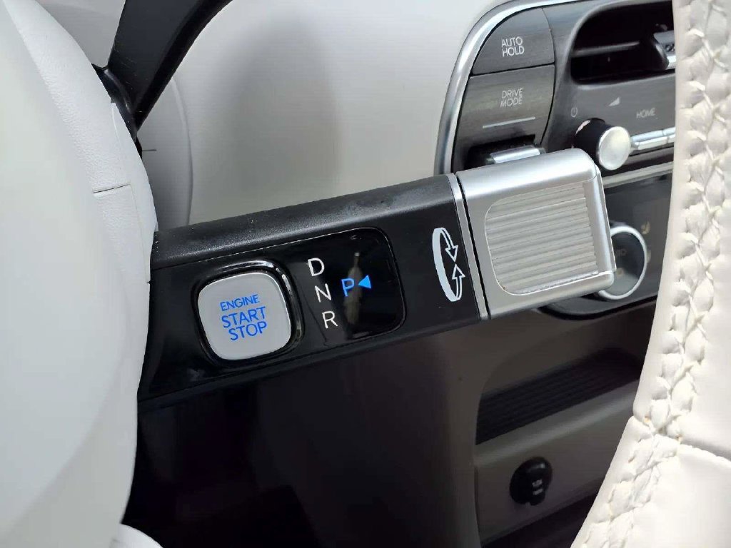 Certified 2026 Hyundai Palisade SEL FWD image 17