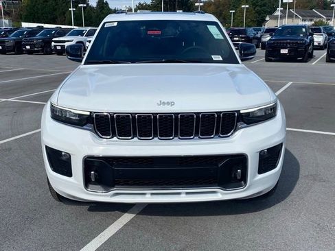 New 2025 Jeep Grand Cherokee L Overland w/ Trailer Tow Package AWD/4WD image 9