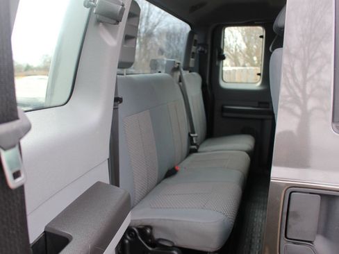 Used 2016 Ford F250 XL w/ XL Appearance Package image 28