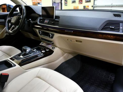 Used 2018 Audi Q5 Prestige w/ Prestige Package image 41