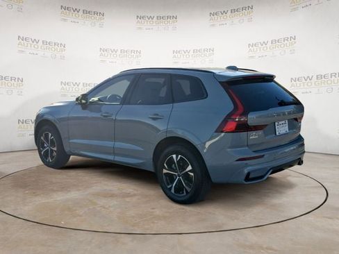 New 2026 Volvo XC60 B5 Core w/ Climate Package image 3