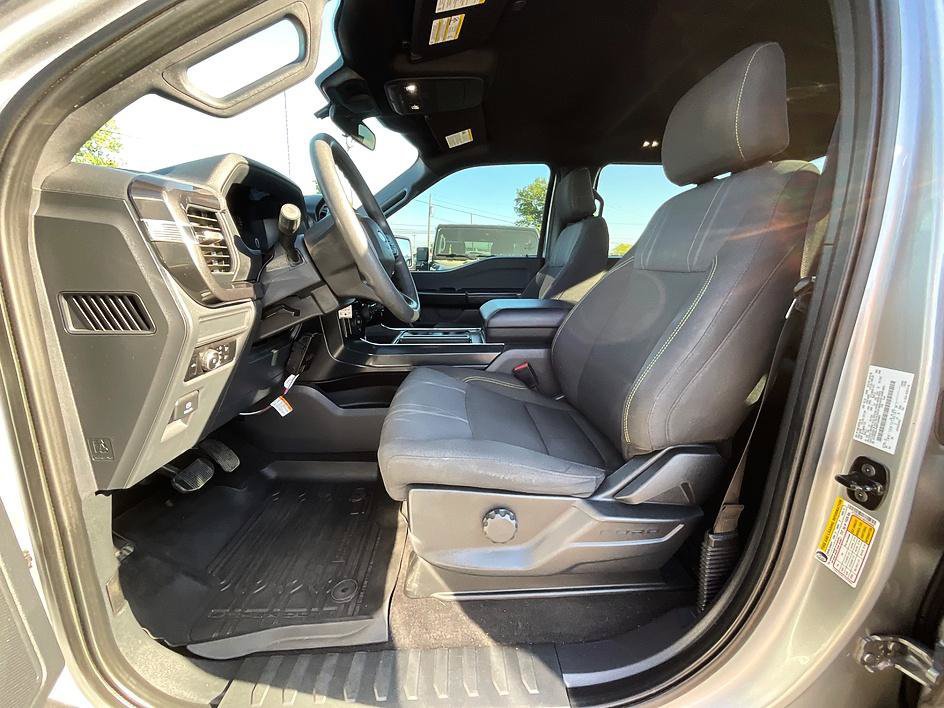Used 2024 Ford F150 STX AWD/4WD image 4