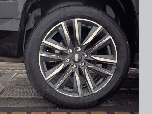 Used 2012 Cadillac Escalade ESV Luxury image 9