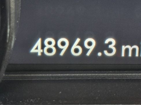 Used 2021 Lincoln Corsair AWD w/ Equipment Group 101A image 23