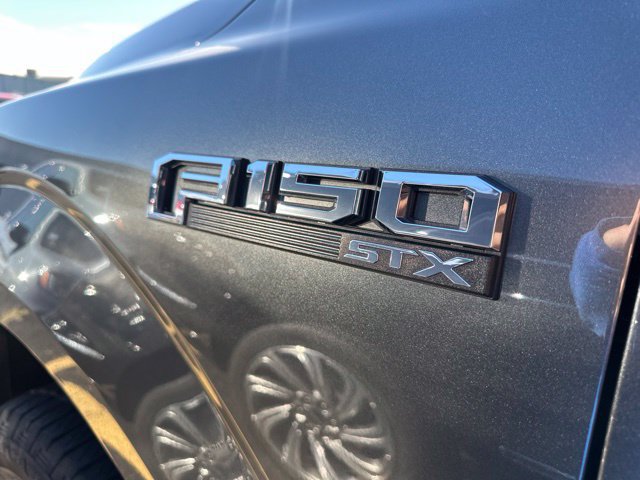Used 2018 Ford F150 XL w/ Equipment Group 101A Mid AWD/4WD image 17