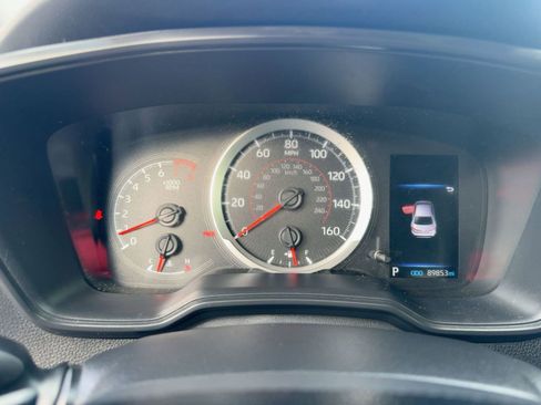 Used 2021 Toyota Corolla SE image 19