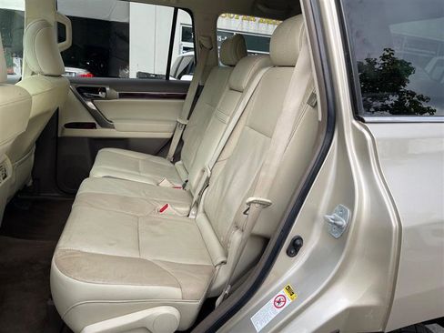 Used 2011 Lexus GX 460 image 75