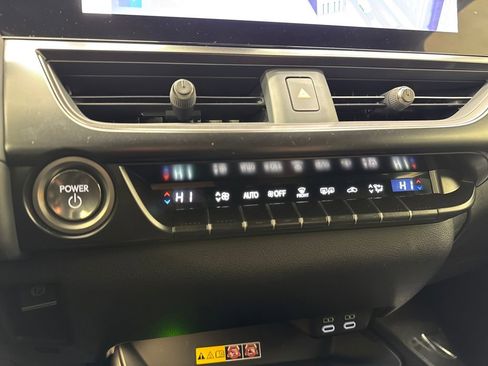 Used 2023 Lexus UX 250h AWD w/ Premium Package image 21