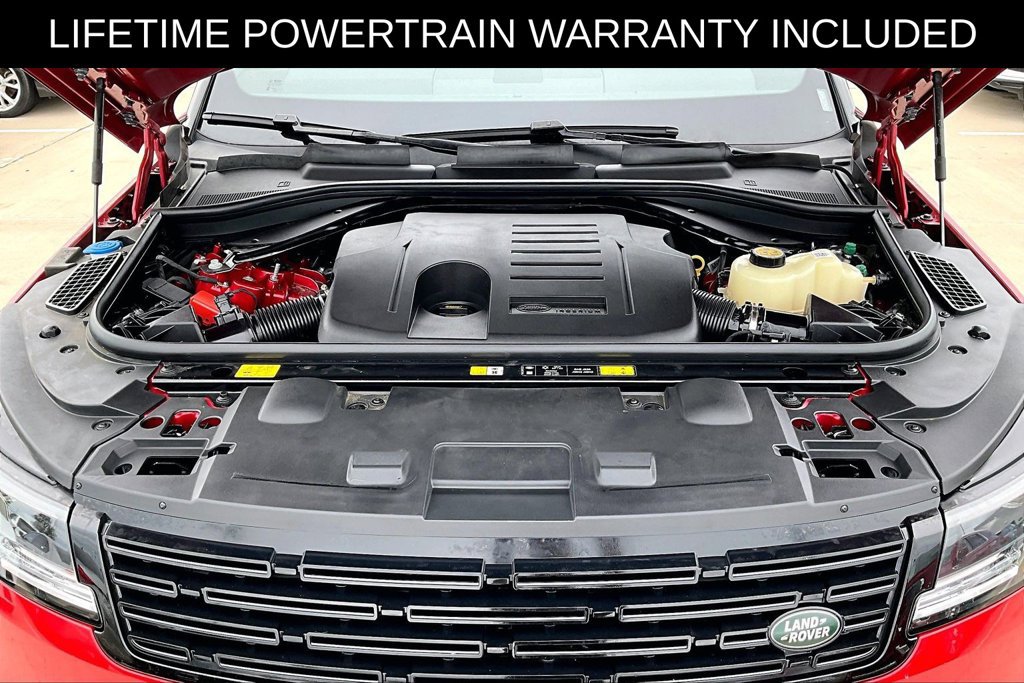 Used 2025 Land Rover Range Rover Sport SE AWD/4WD image 11