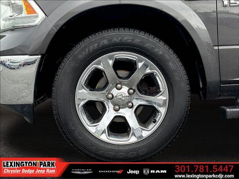 Used 2018 RAM 1500 Laramie w/ Convenience Group AWD/4WD image 34
