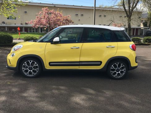 Used 2014 FIAT 500L Trekking FWD image 3