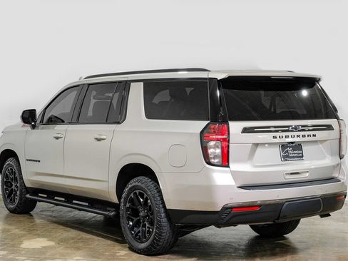 Used 2021 Chevrolet Suburban Z71 AWD/4WD image 10